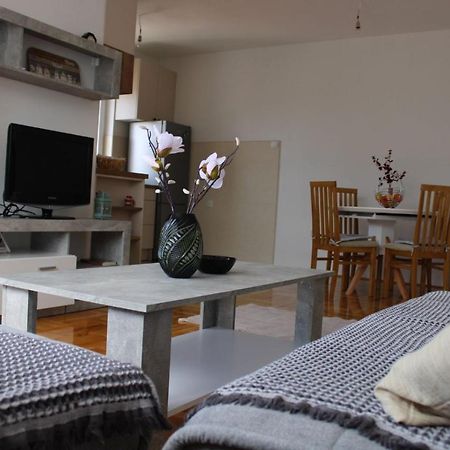 Apartman Sunny Day Требине Екстериор снимка
