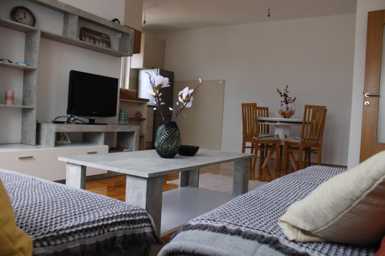 Apartman Sunny Day Требине Екстериор снимка
