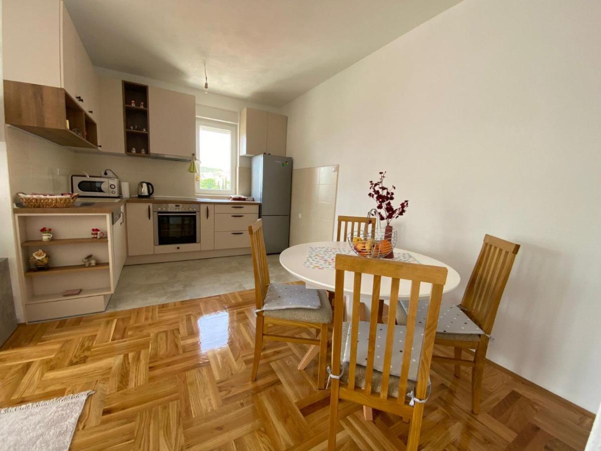 Apartman Sunny Day Требине Екстериор снимка