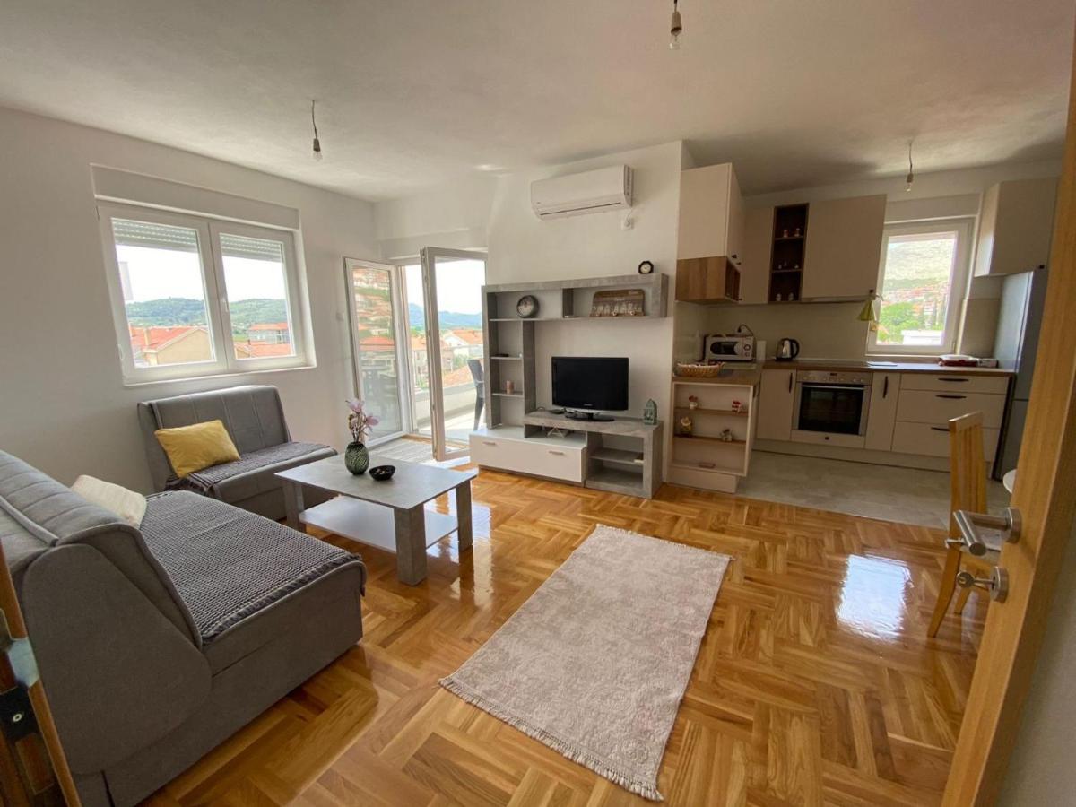 Apartman Sunny Day Требине Екстериор снимка