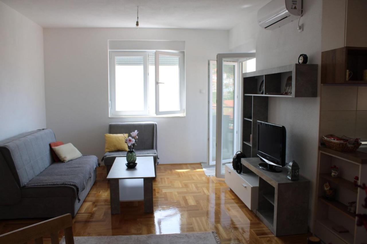Apartman Sunny Day Требине Екстериор снимка